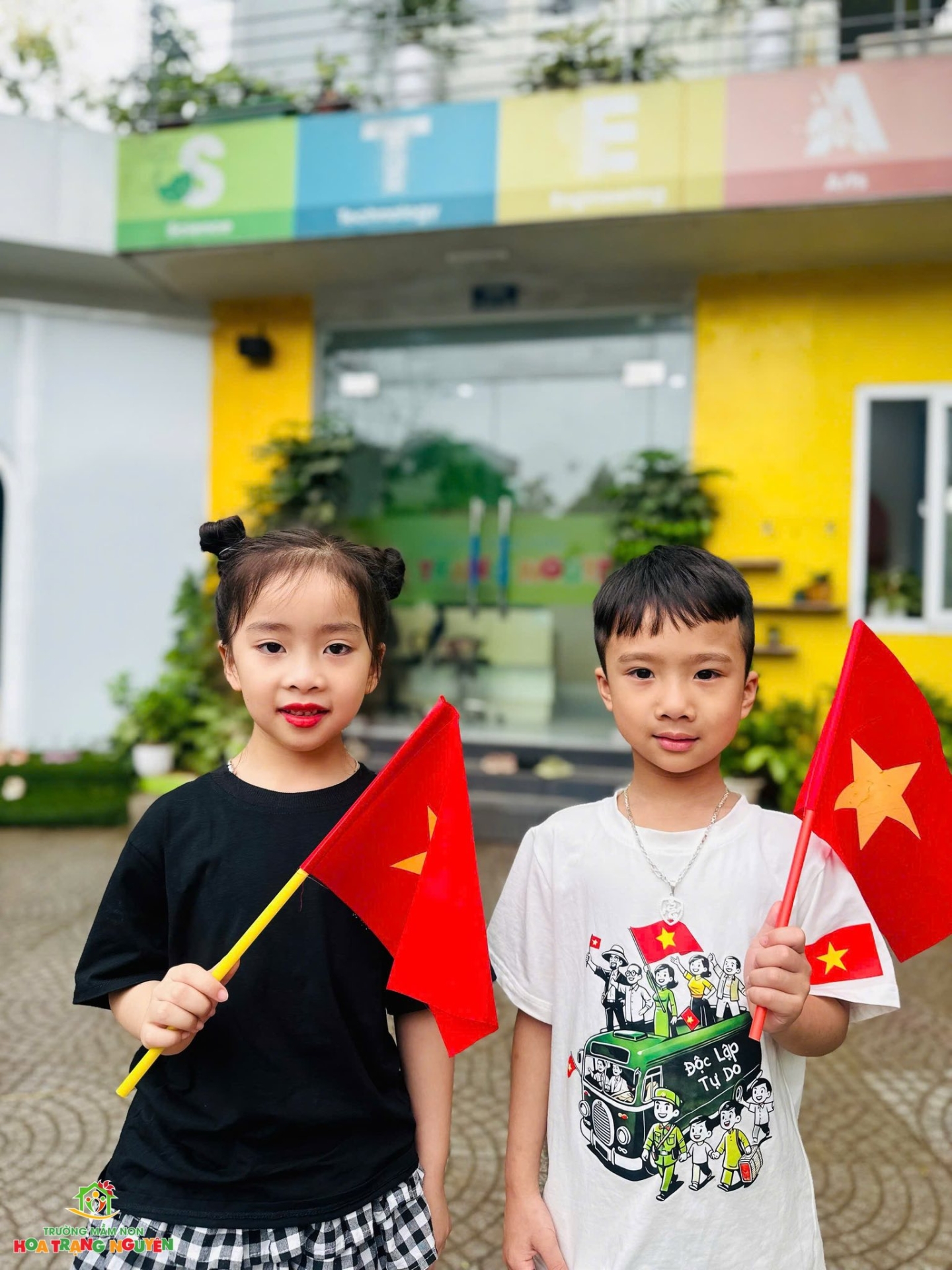 Mừng ngày Non sông thống nhất - Tự hào Việt Nam