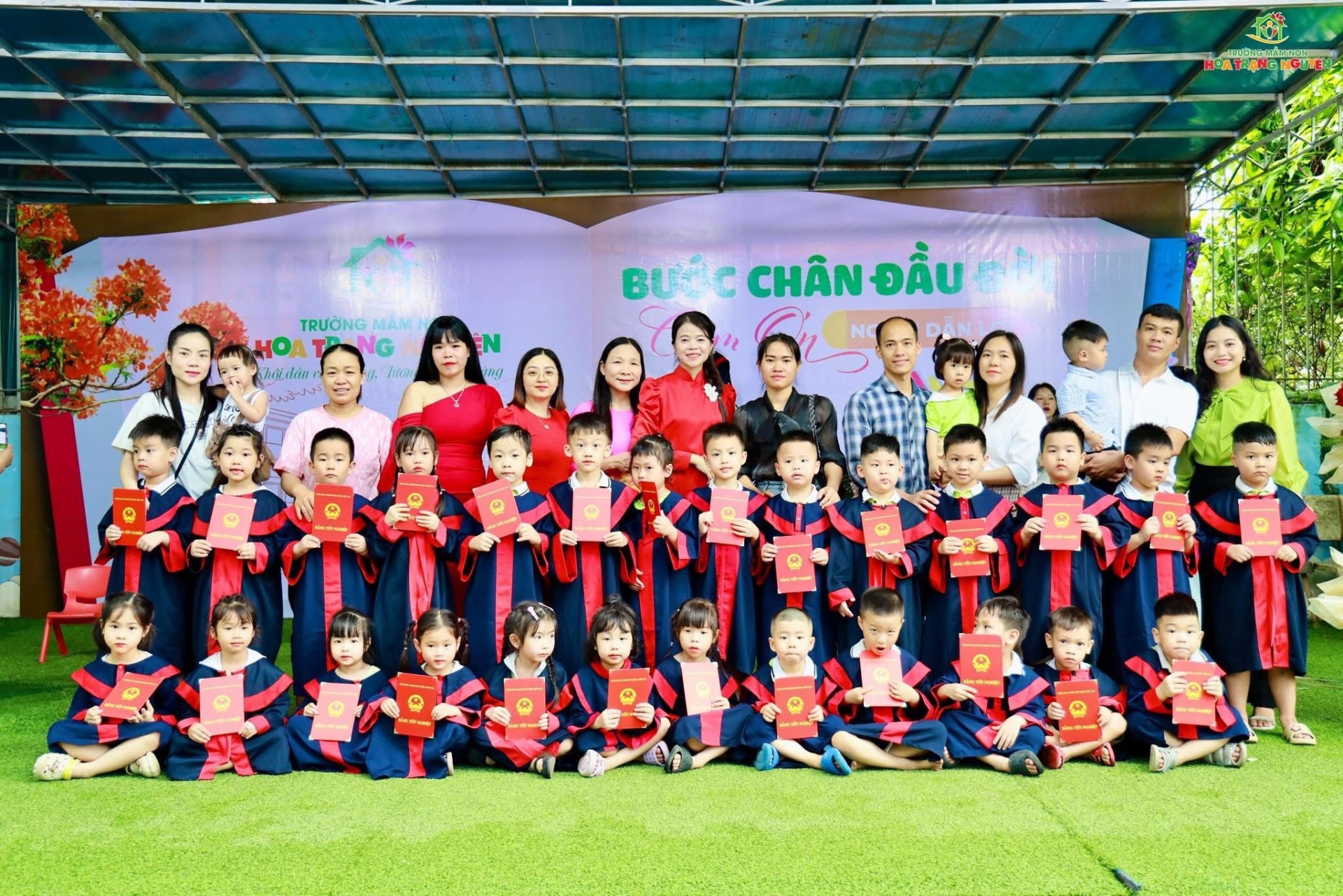 Bước chân đầu đời - Tri ân người dẫn lối