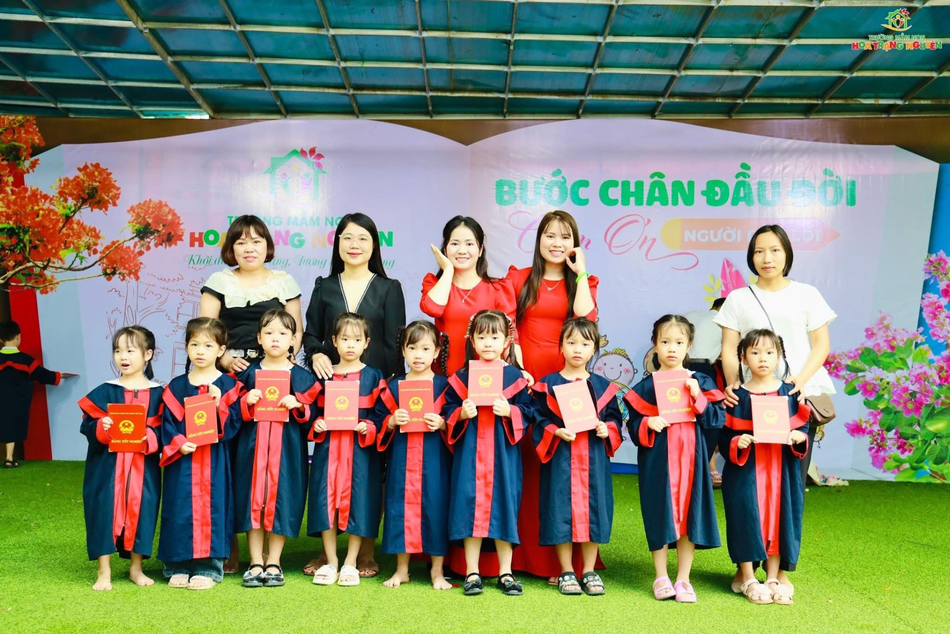 Bước chân đầu đời - Tri ân người dẫn lối