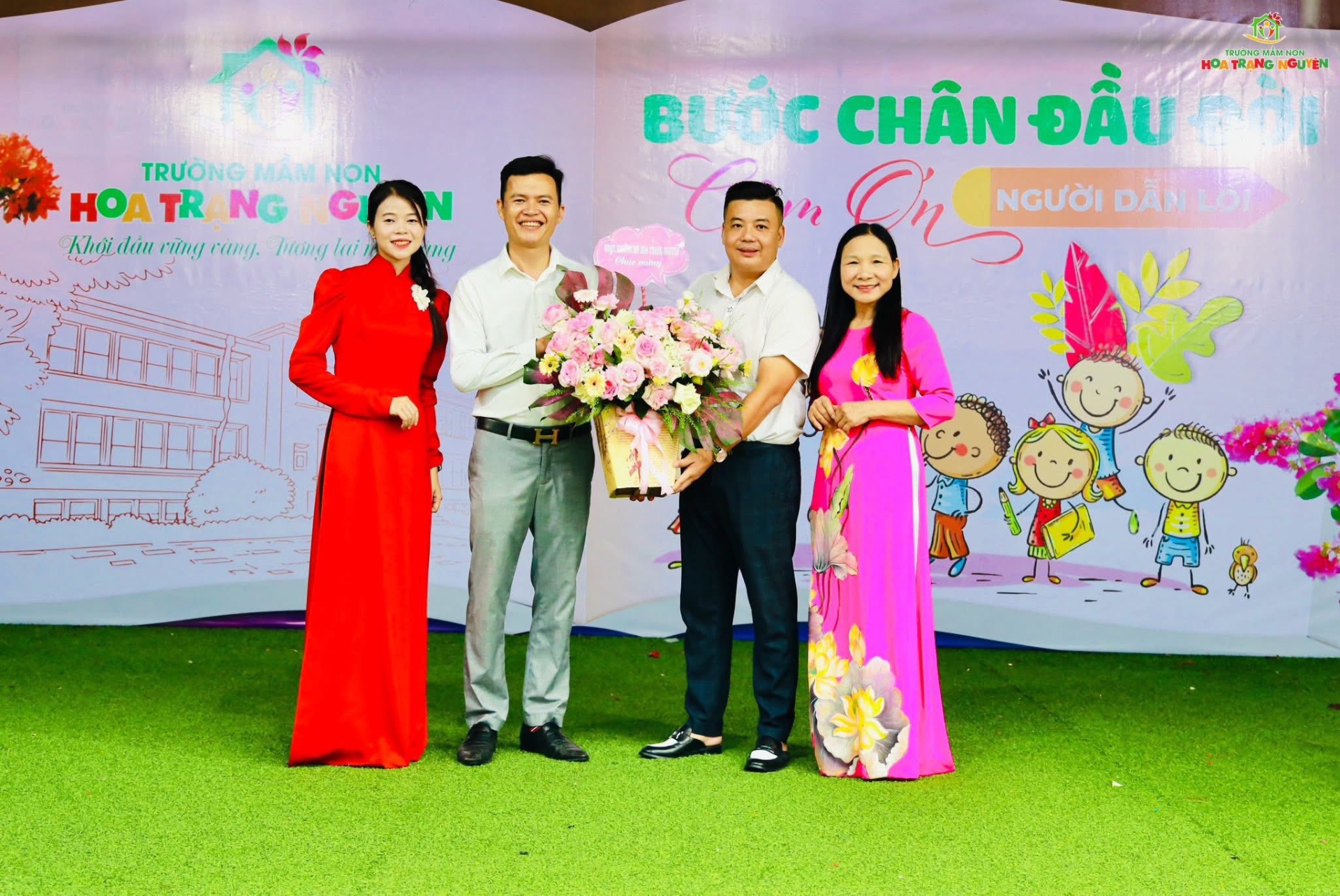 Bước chân đầu đời - Tri ân người dẫn lối