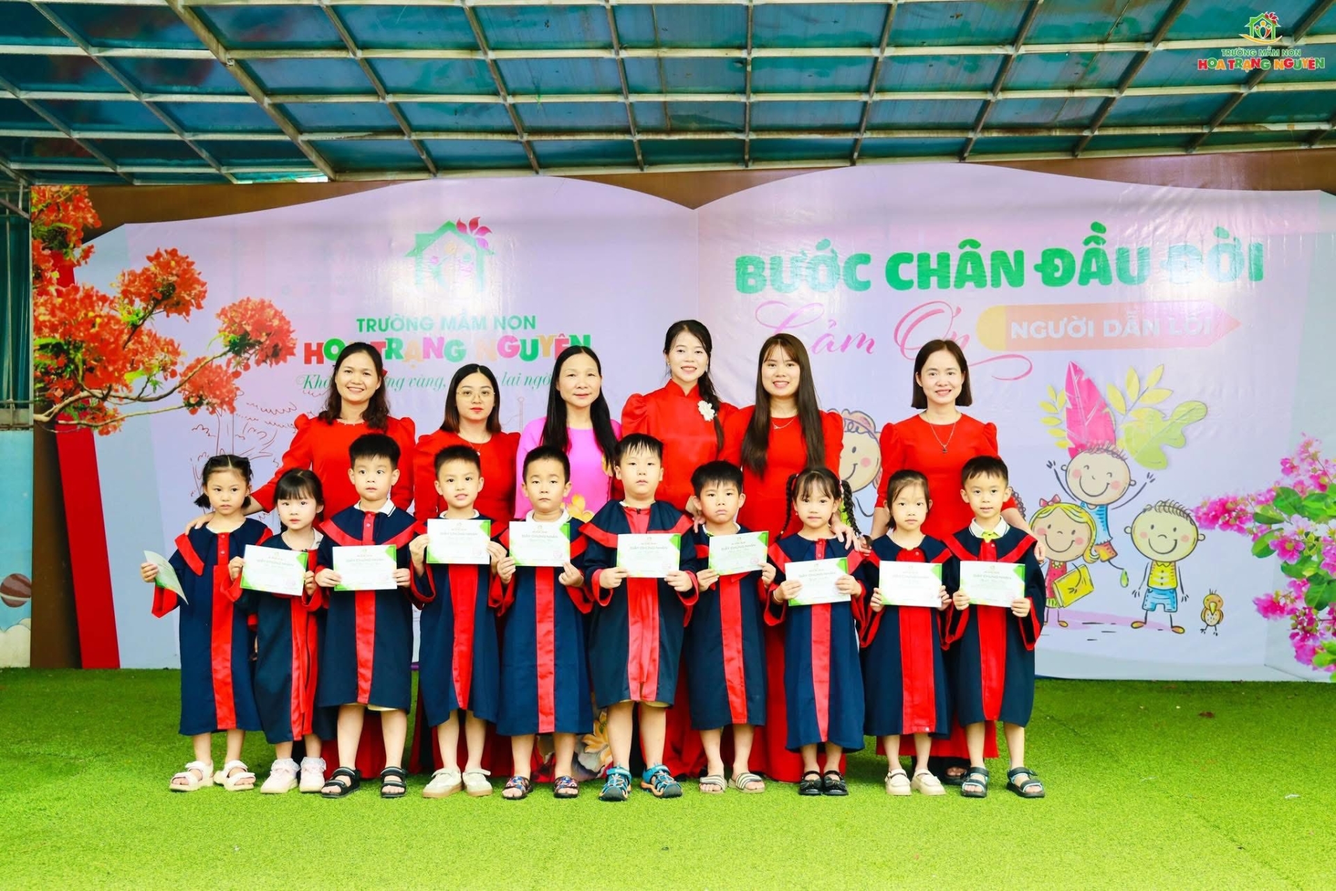 Bước chân đầu đời - Tri ân người dẫn lối