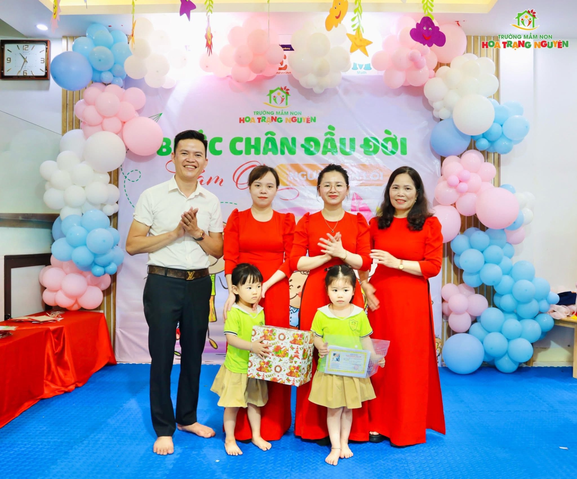 Bước chân đầu đời - Tri ân người dẫn lối