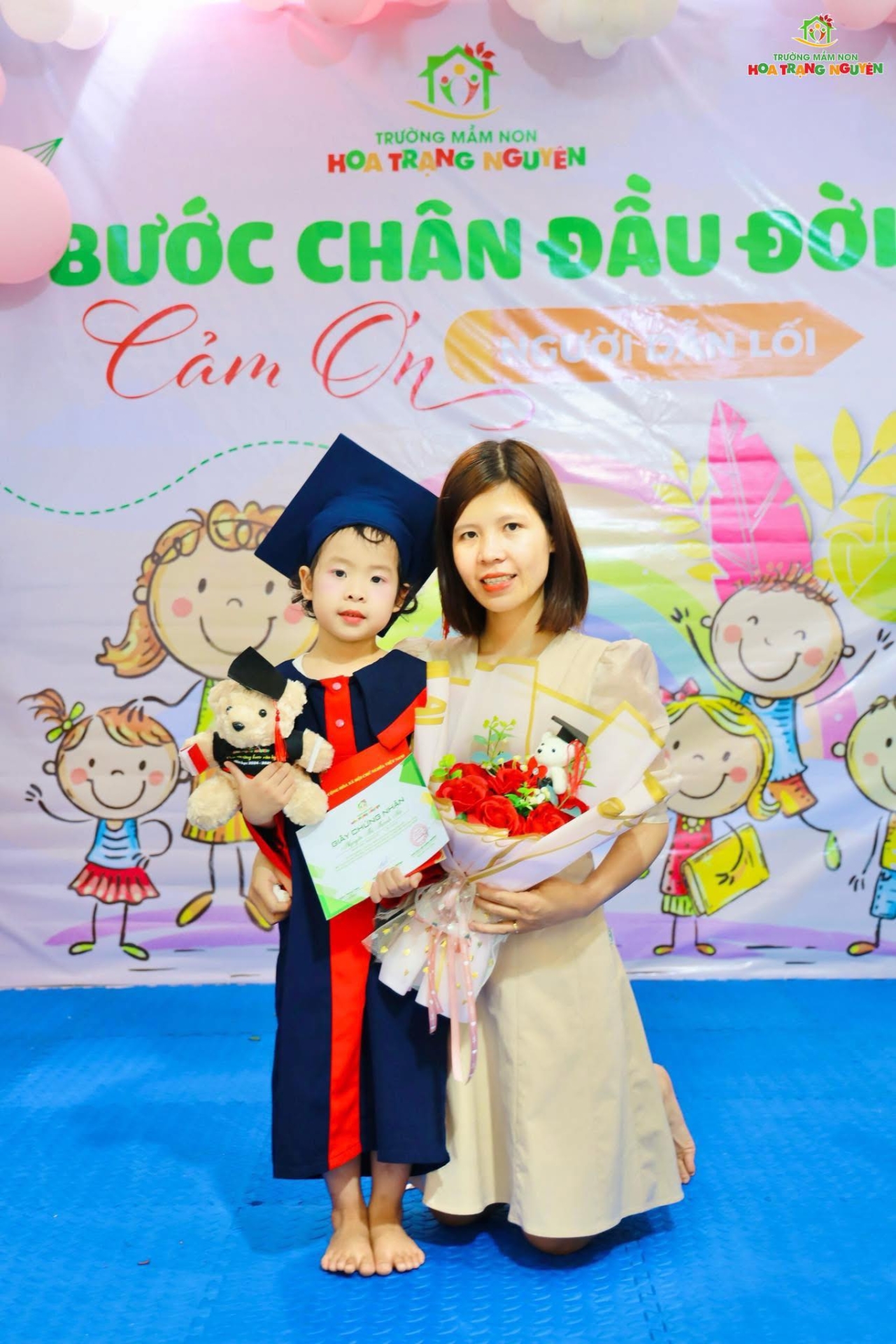 Bước chân đầu đời - Tri ân người dẫn lối