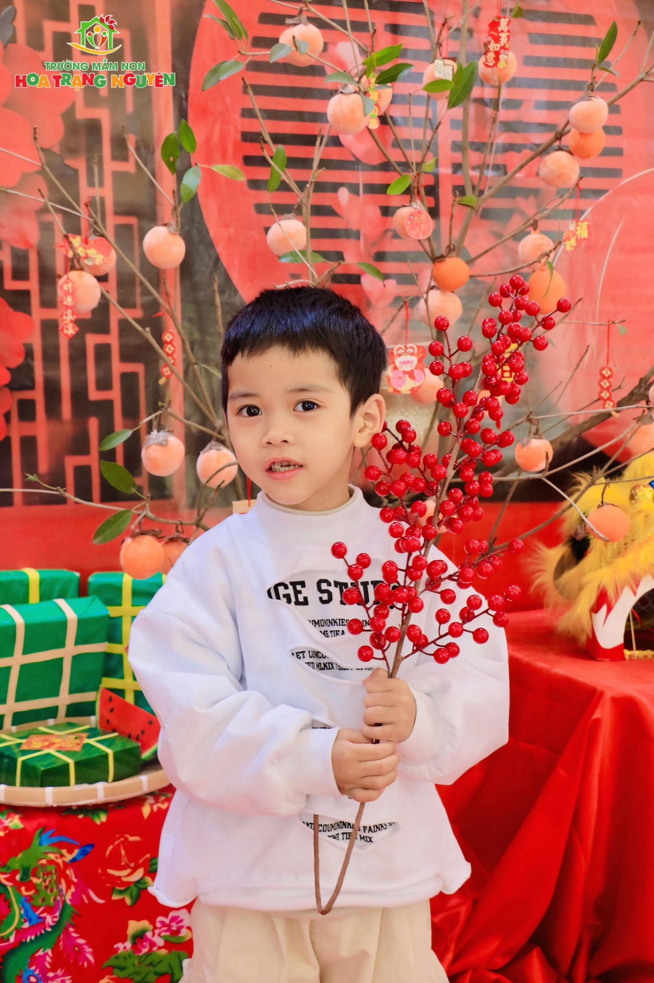 Mang xuân về cùng bộ sưu tập ảnh cực đáng yêu của các bé Hoa Trạng Nguyên