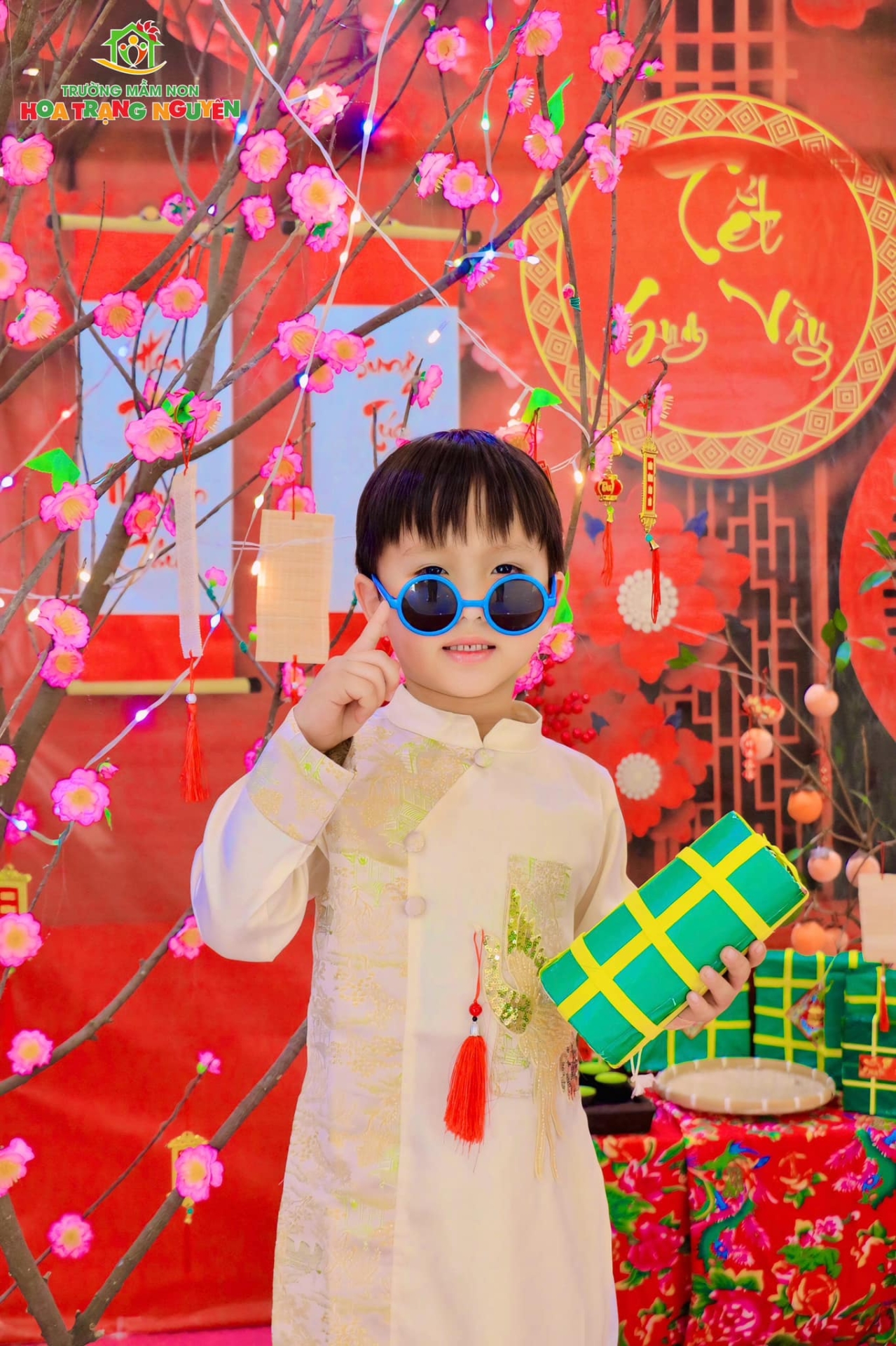 Mang xuân về cùng bộ sưu tập ảnh cực đáng yêu của các bé Hoa Trạng Nguyên