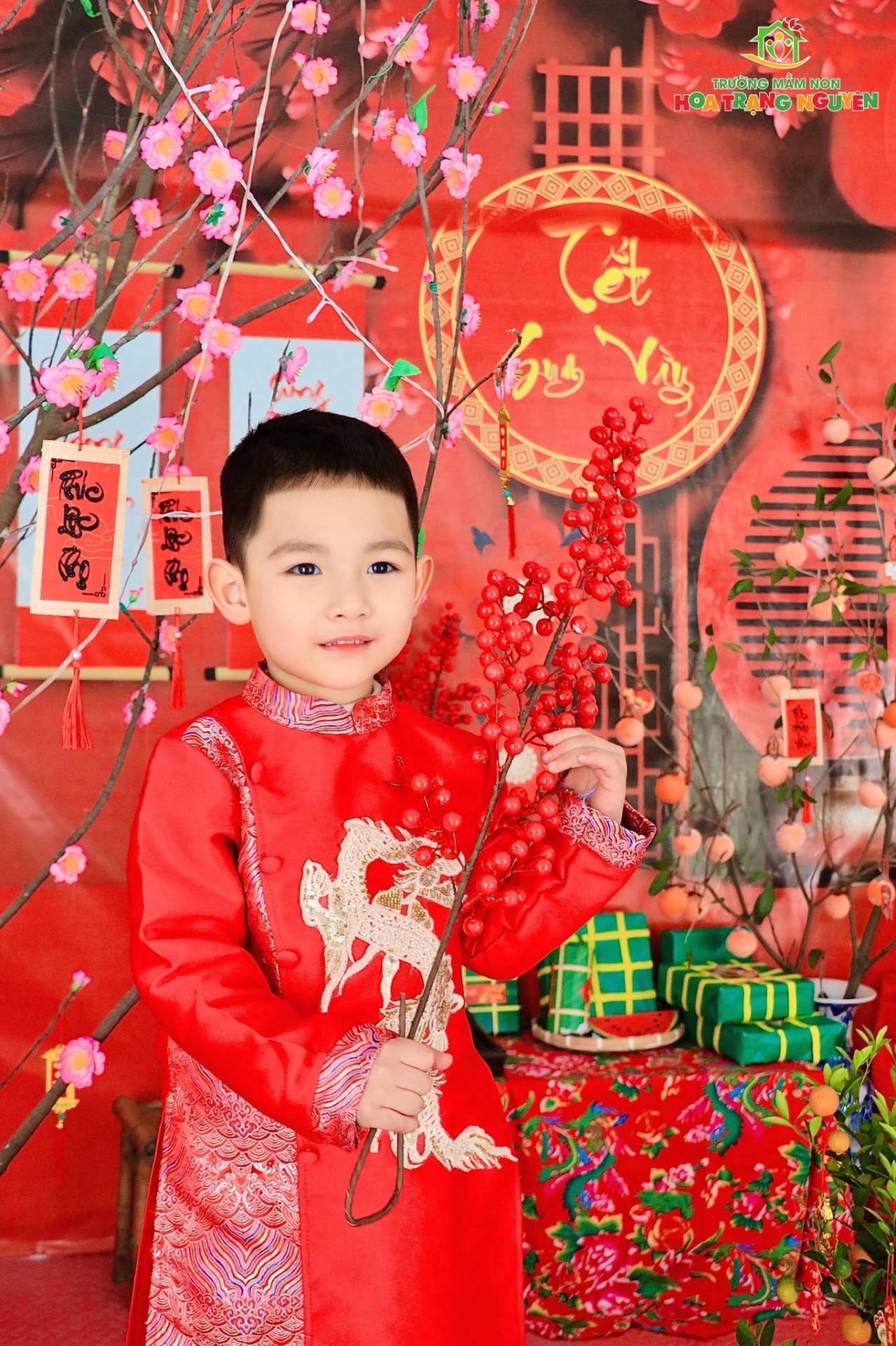 Mang xuân về cùng bộ sưu tập ảnh cực đáng yêu của các bé Hoa Trạng Nguyên