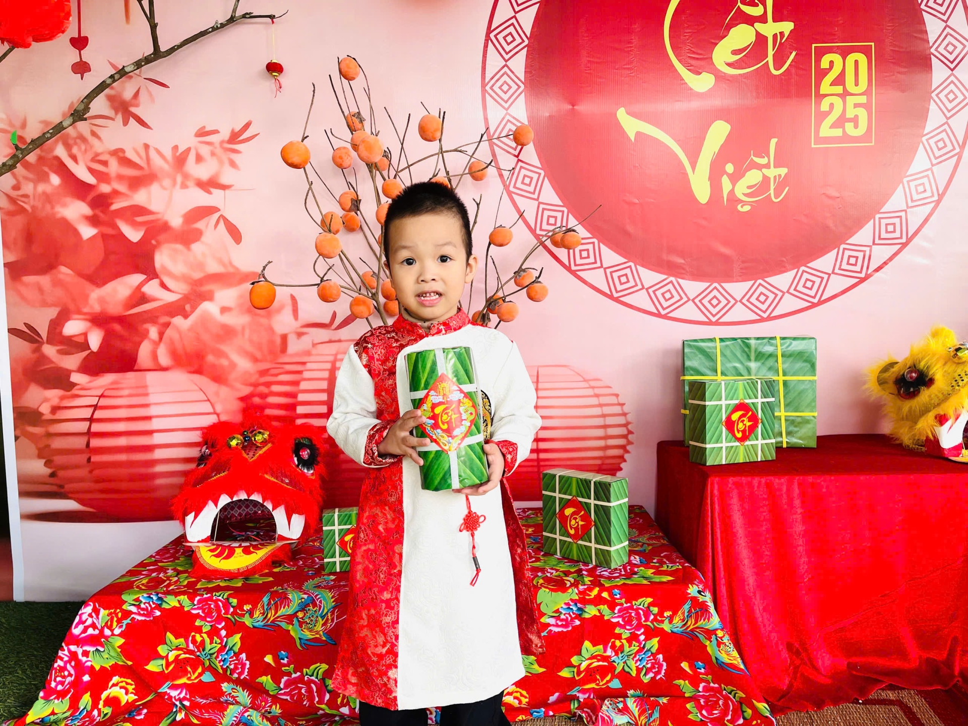 Mang xuân về cùng bộ sưu tập ảnh cực đáng yêu của các bé Hoa Trạng Nguyên