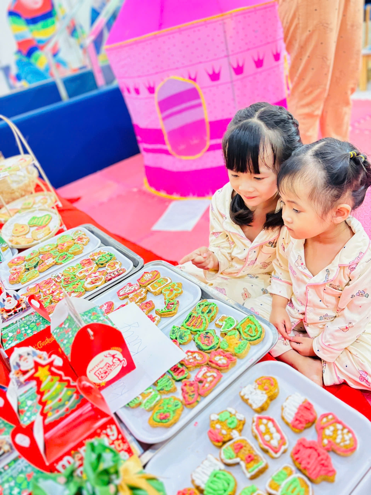 Rộn ràng chào đón Giáng sinh 2025 tại Hoa Trạng Nguyên