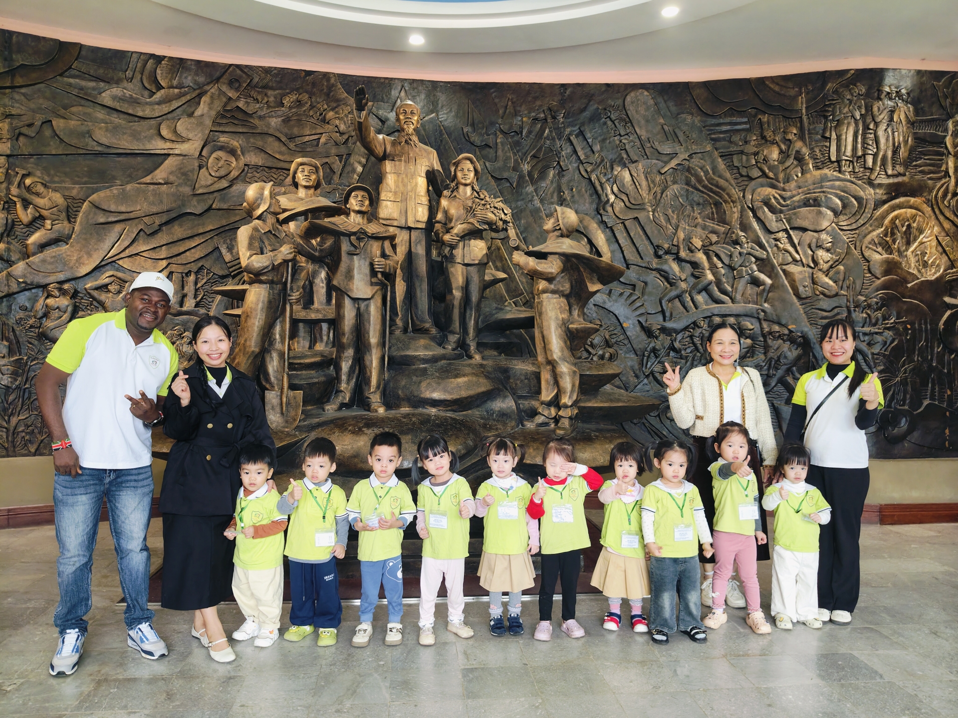 Hoạt động thực địa: Tham quan Bảo tàng Hồ Chí Minh