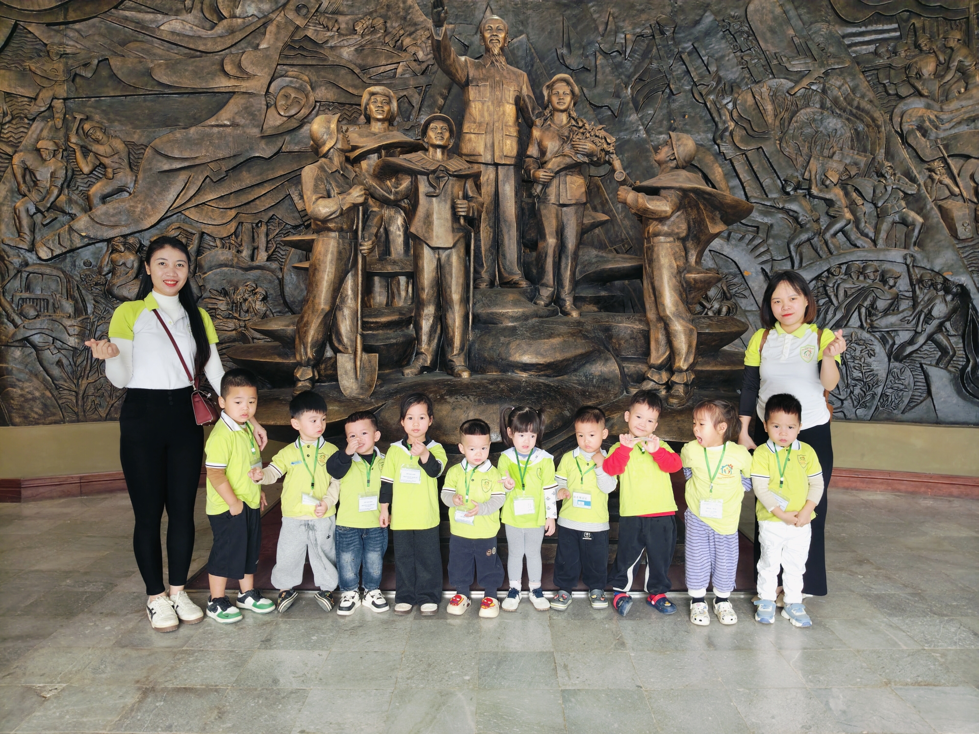 Hoạt động thực địa: Tham quan Bảo tàng Hồ Chí Minh