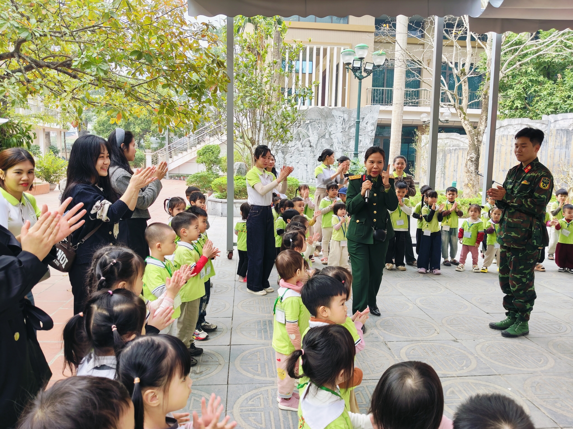 Hoạt động thực địa: Tham quan Bảo tàng Hồ Chí Minh