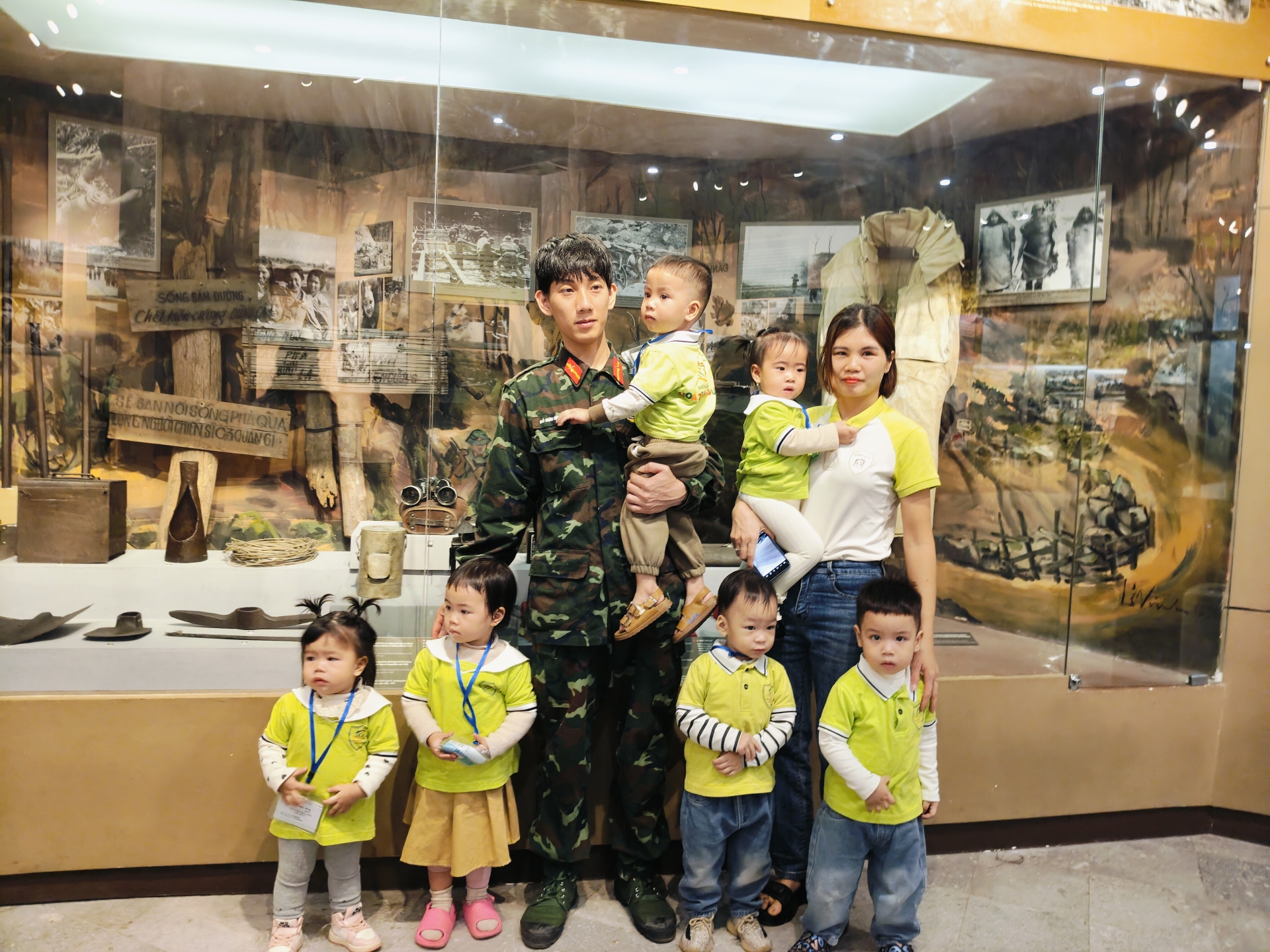 Hoạt động thực địa: Tham quan Bảo tàng Hồ Chí Minh