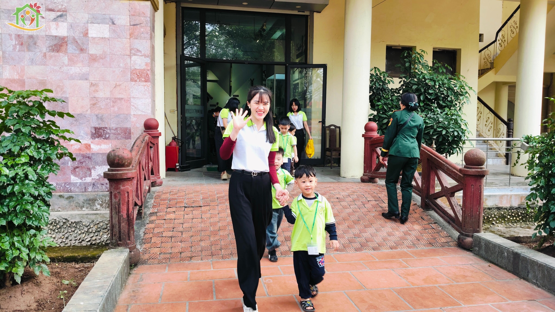 Hoạt động thực địa: Tham quan Bảo tàng Hồ Chí Minh