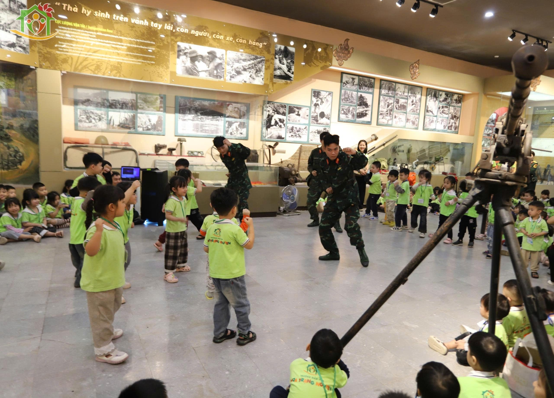 Hoạt động thực địa: Tham quan Bảo tàng Hồ Chí Minh